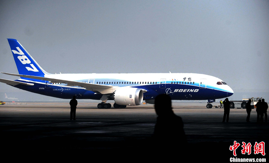 124գСͻ֮ƵĲ787ɵֱѲչ֮ãҲǲ787һνйڵء787˾ͺŵĿͻʹЧʺʶȷ涼о޴¡緢  